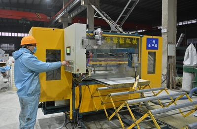 河南日?qǐng)?bào)客戶端丨潢川傘陂:筑巢引鳳建園區(qū) 產(chǎn)業(yè)蓄能謀振興